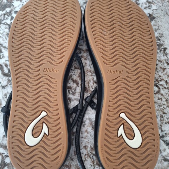 OluKai Black Women's Sandals - Picture 6 of 7